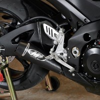 07-GSXR1000-GP-black-detail-